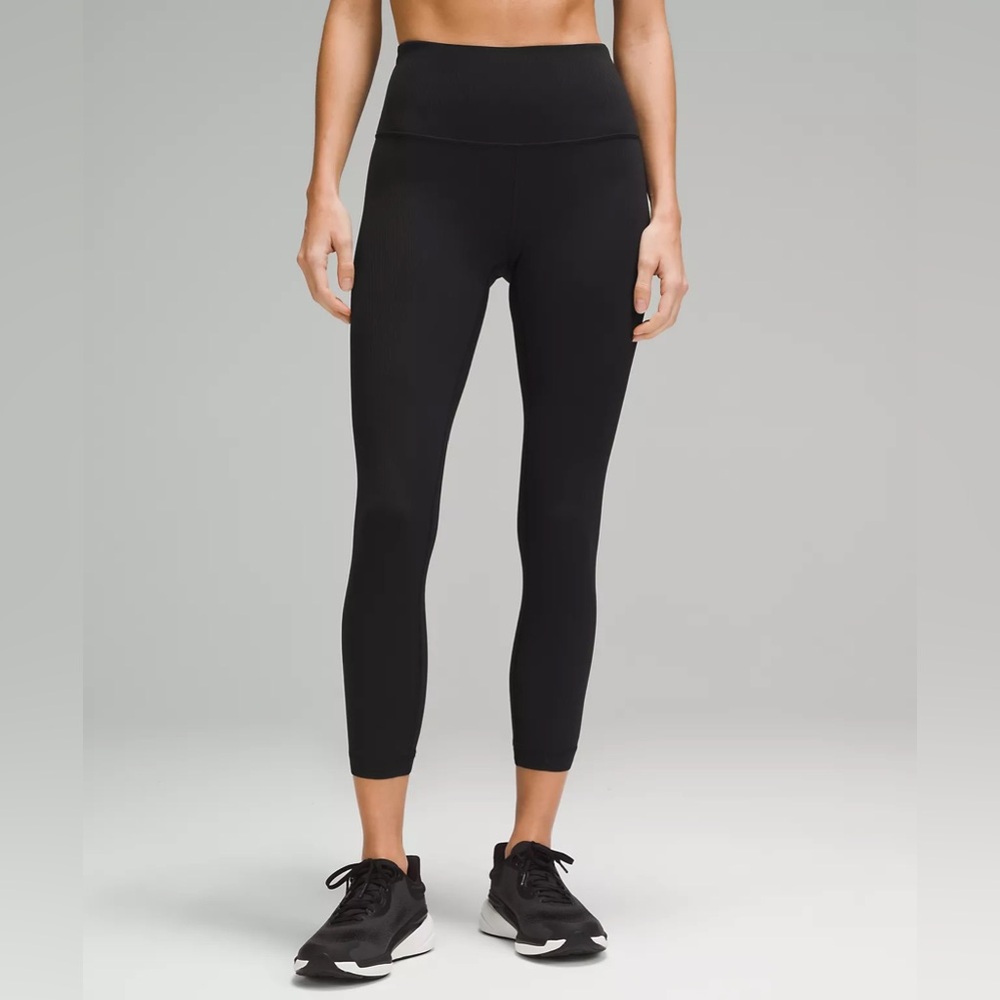 Lululemon Wunder Under Cropped 23” Black Leggings